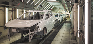 自動車・産業機械向けの装置設計・製作および試験をご紹介するページ「自動車・産業機械」へ